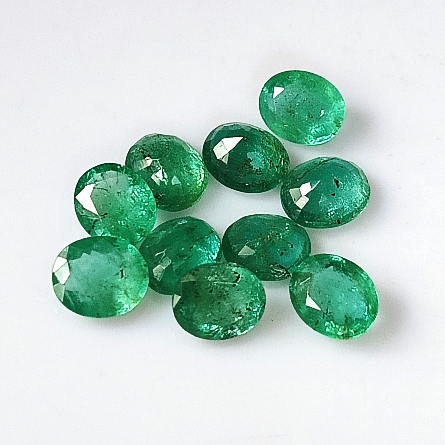 5.60 Carat 10 Pieces 5X6 MM Oval Cut Natural Faceted Zambian Emerald Lot
