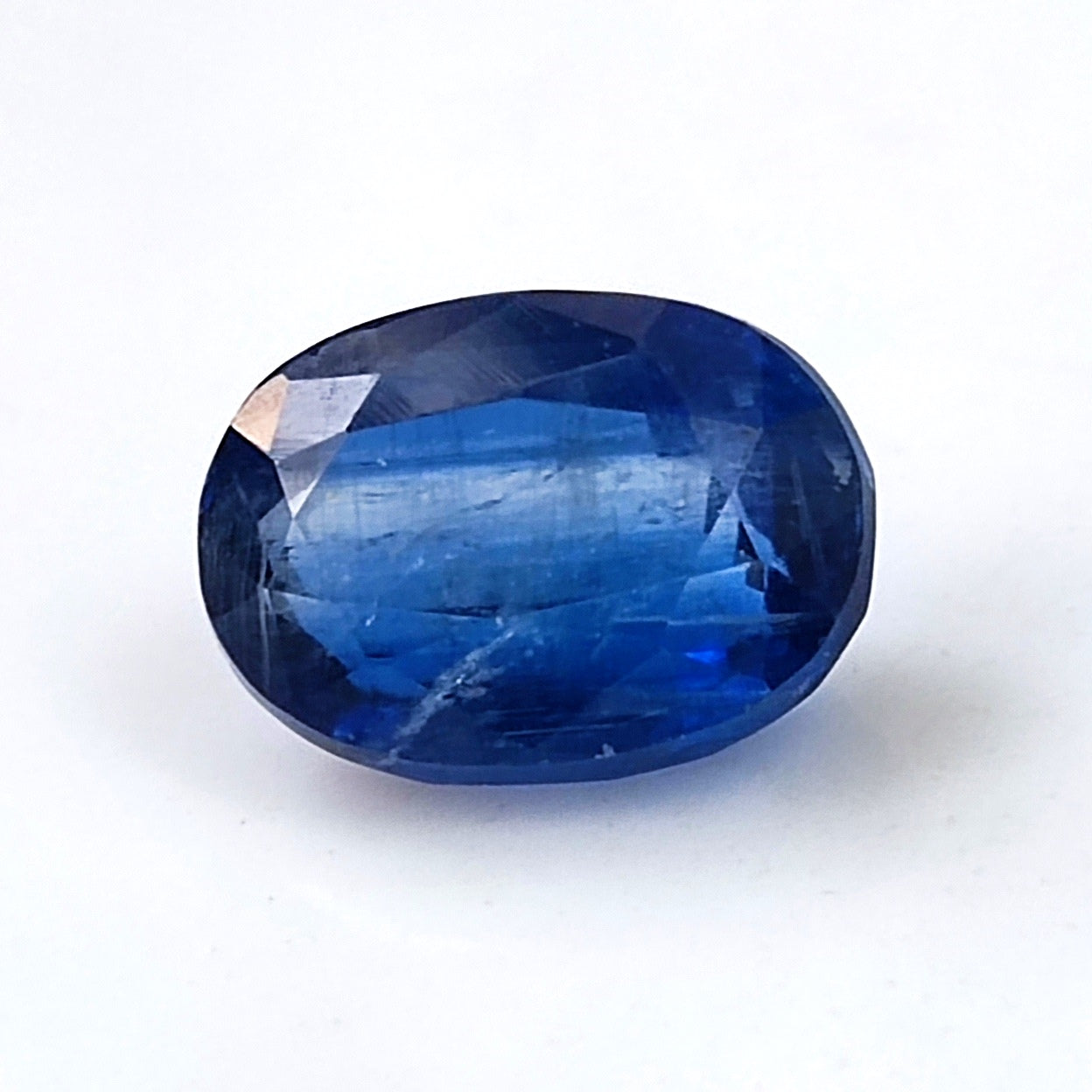 4.0 Carat 8X11X5 (WXLXB) Oval Shaped Natural Kyanite