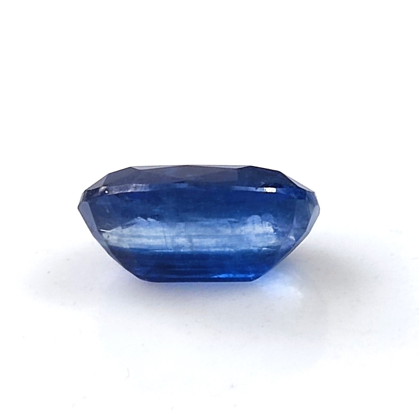4.0 Carat 8X11X5 (WXLXB) Oval Shaped Natural Kyanite