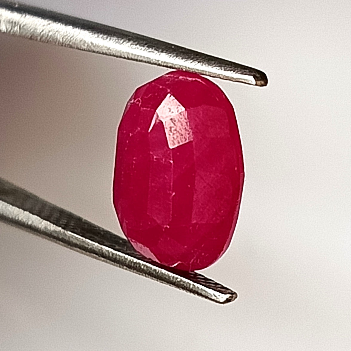 5.80 Carat 9X11X5 (WXLXD) Natural Oval Cut Mozambique Ruby