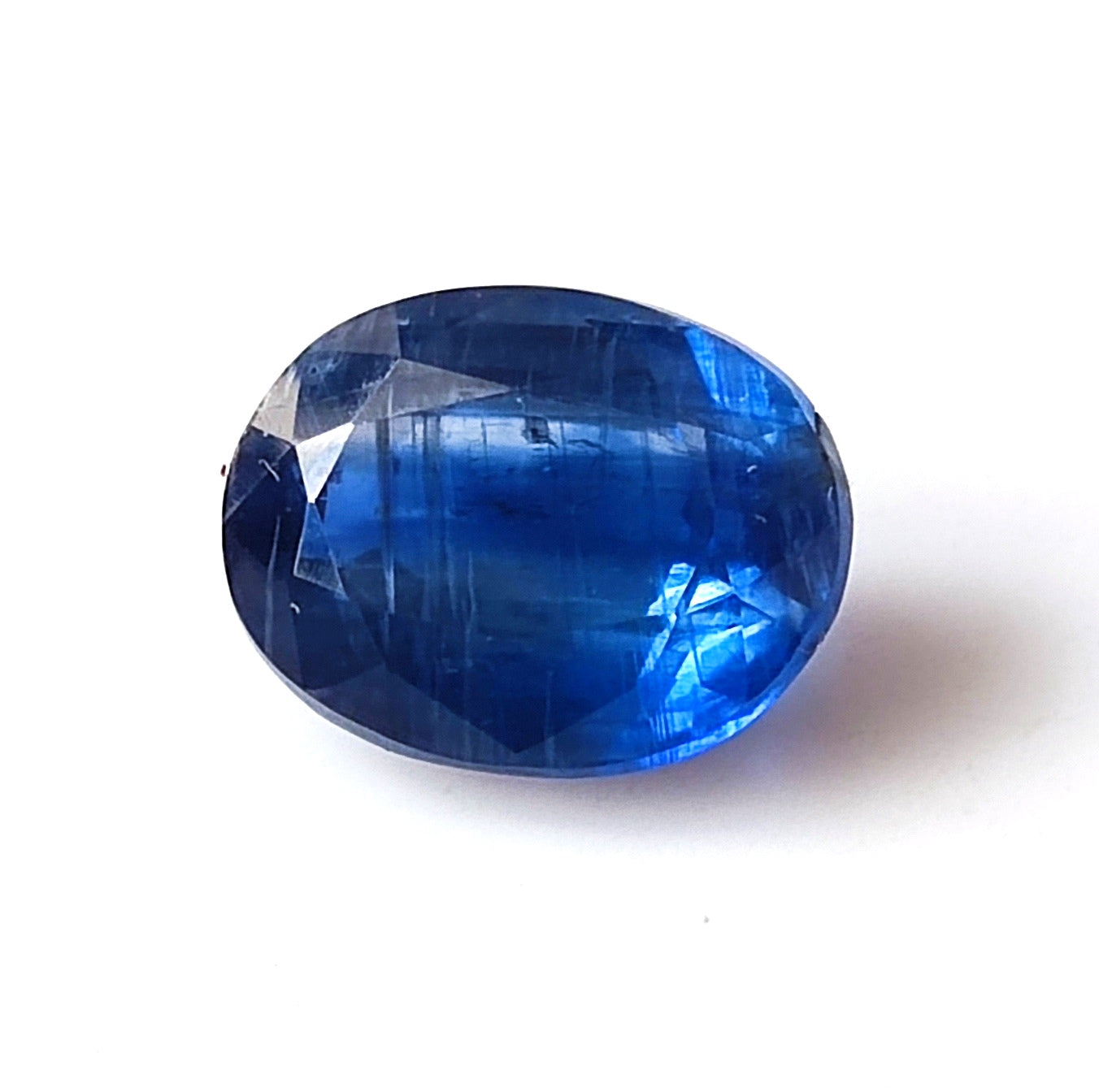 4.10 Carat 8.4X10.8X5.1 (WXLXB) Oval Shaped Natural Kyanite