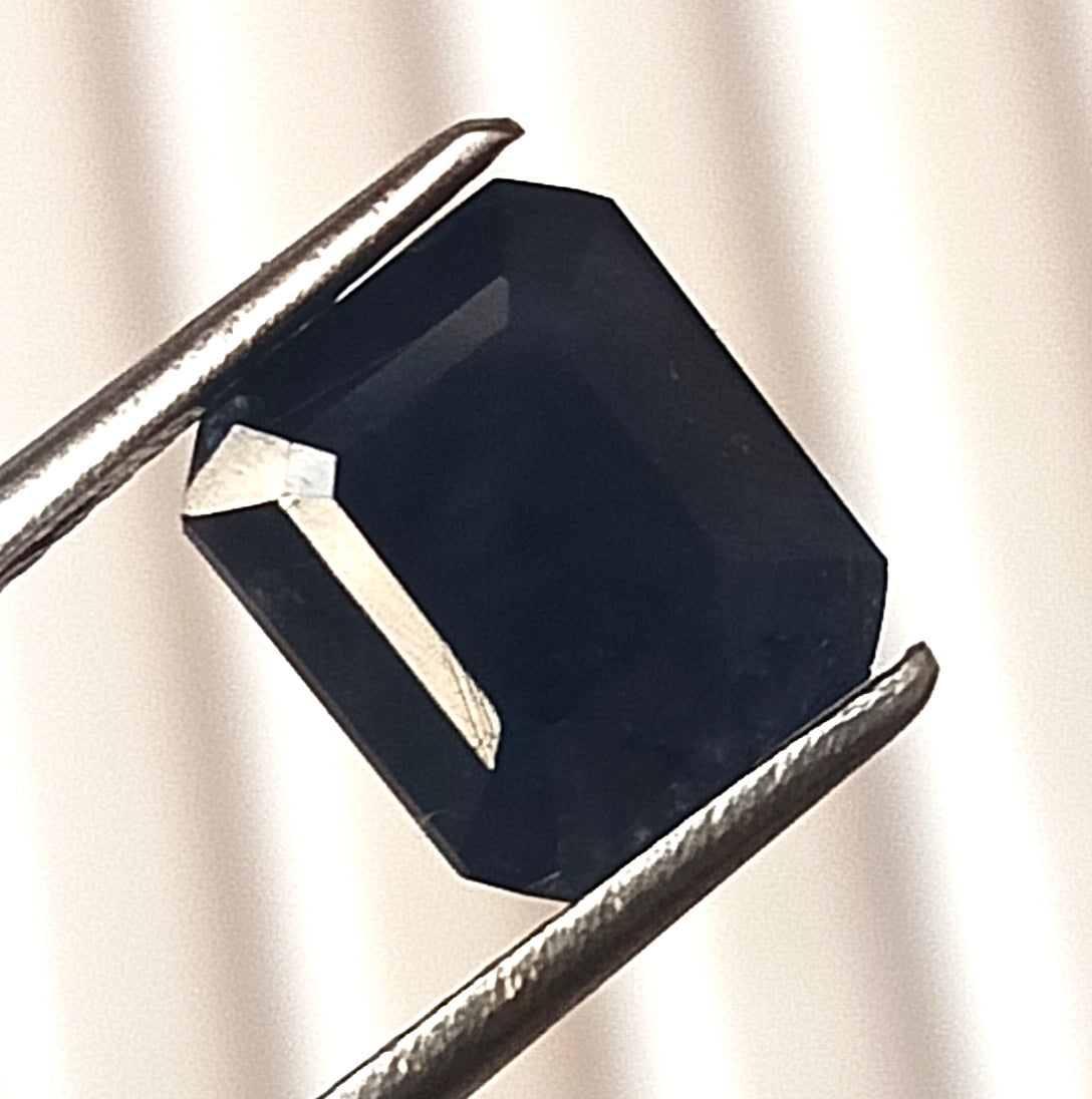4.45 Carat 7.4X8.5X6.3 (WXLXB) Octagon Cut Natural Unheated Blue Sapphire