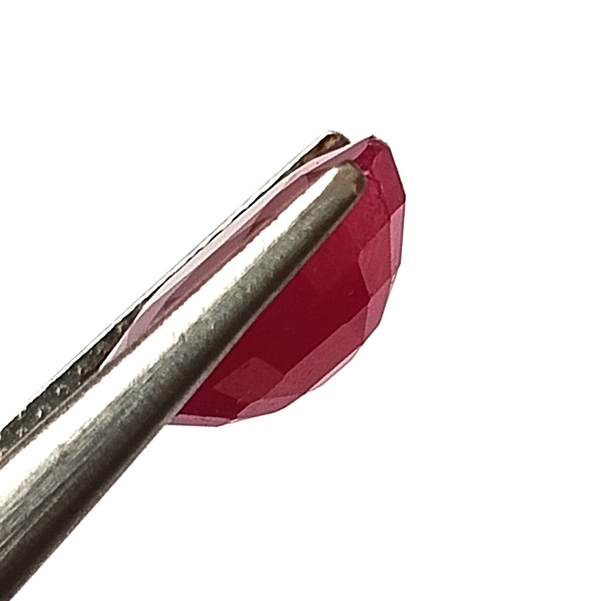 4.0 Carat 8X10X5 (WXLXD) Natural Oval Cut Mozambique Ruby