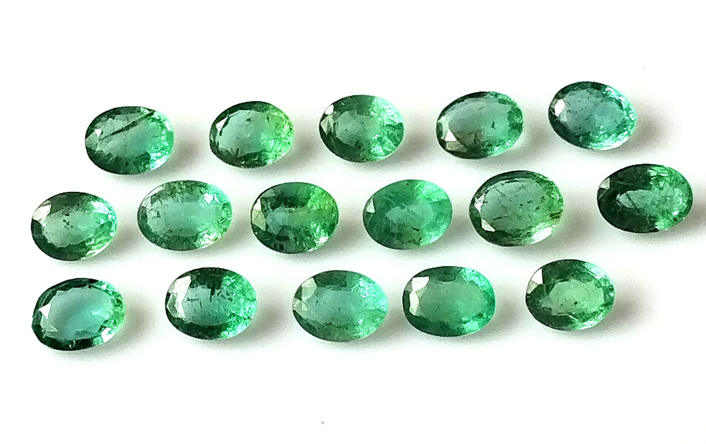 5.0 Carat 16 Pieces 4X5 MM Oval Cut Natural Faceted Zambian Emerald Lot