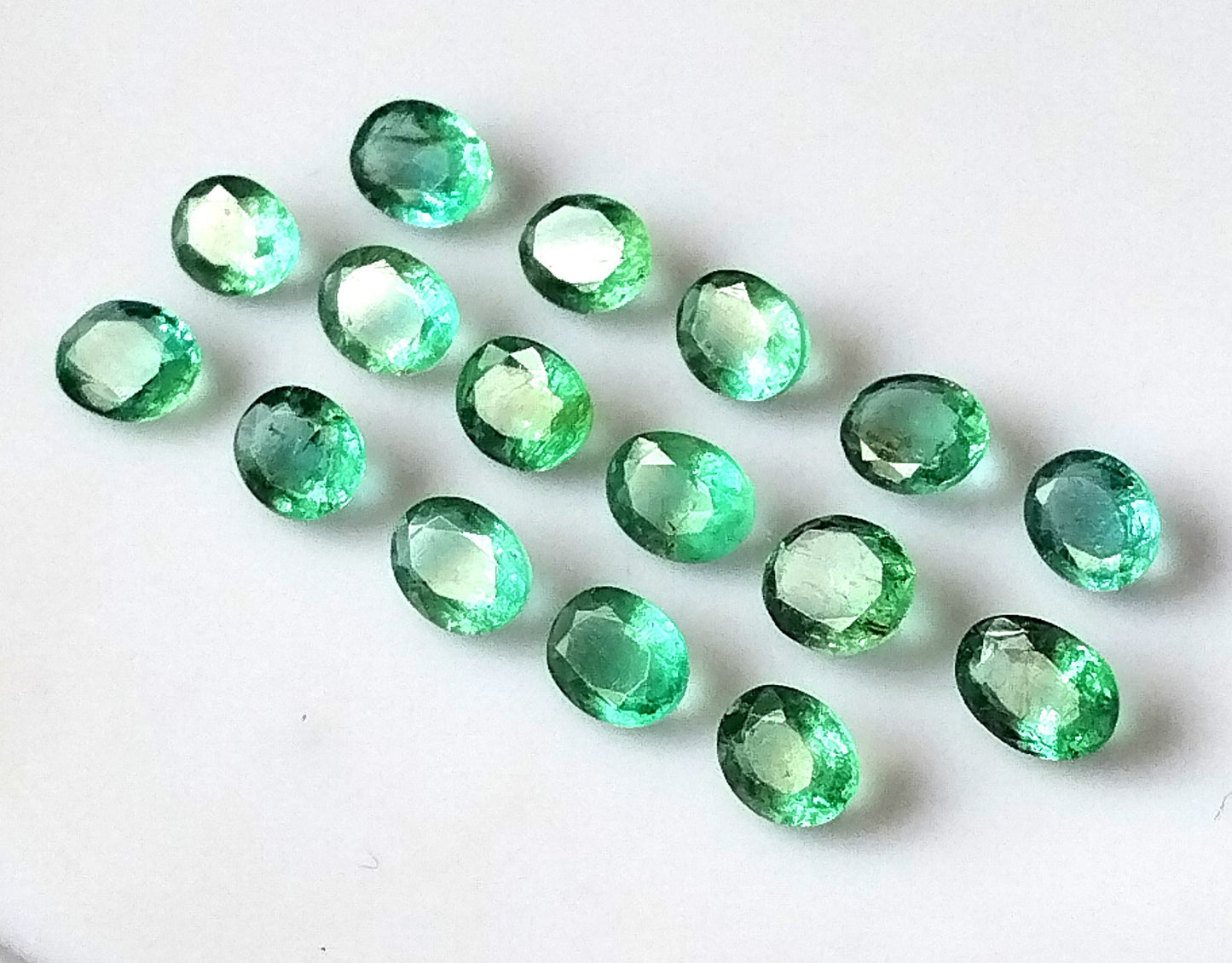 5.0 Carat 16 Pieces 4X5 MM Oval Cut Natural Faceted Zambian Emerald Lot