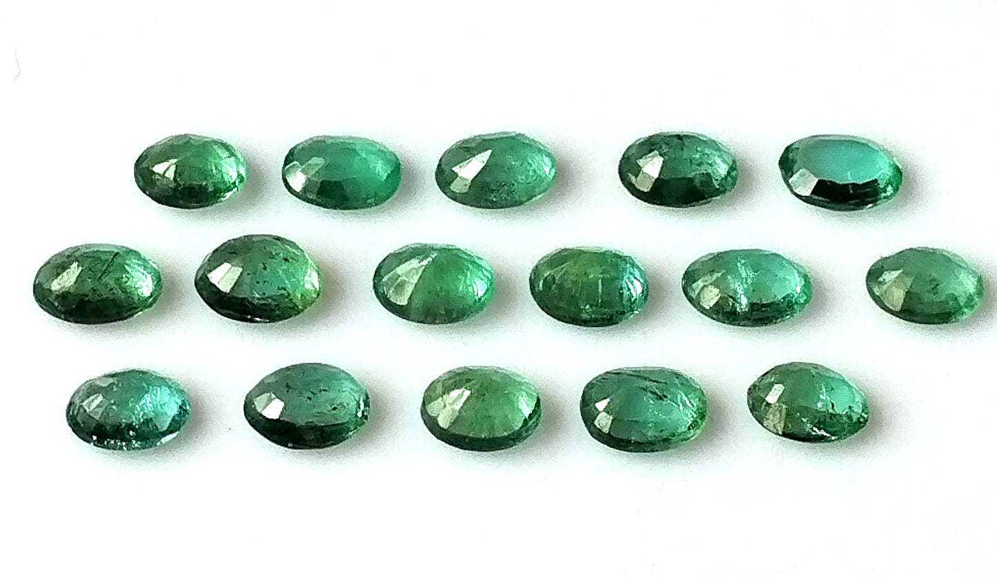 5.0 Carat 16 Pieces 4X5 MM Oval Cut Natural Faceted Zambian Emerald Lot