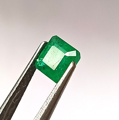 0.90 Carat 5.4X5.4X3.9 (WXLXD) Natural Cushion Cut Zambian Emerald