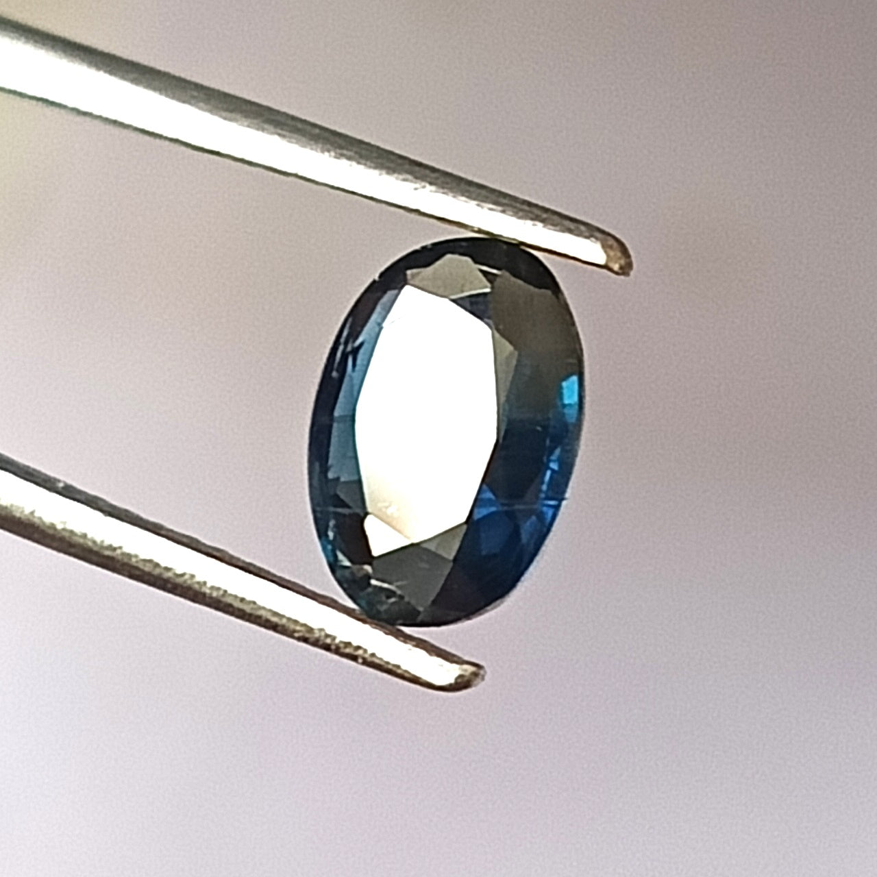1.25 Carat 6X8X2.7 (WXLXD) Natural Unheated Oval Cut Australian Blue Sapphire