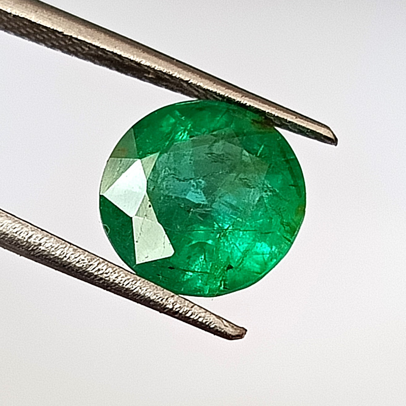 3.15 Carat 9.5X9.5X6 (WXLXD) Natural Round Cut Zambian Emerald