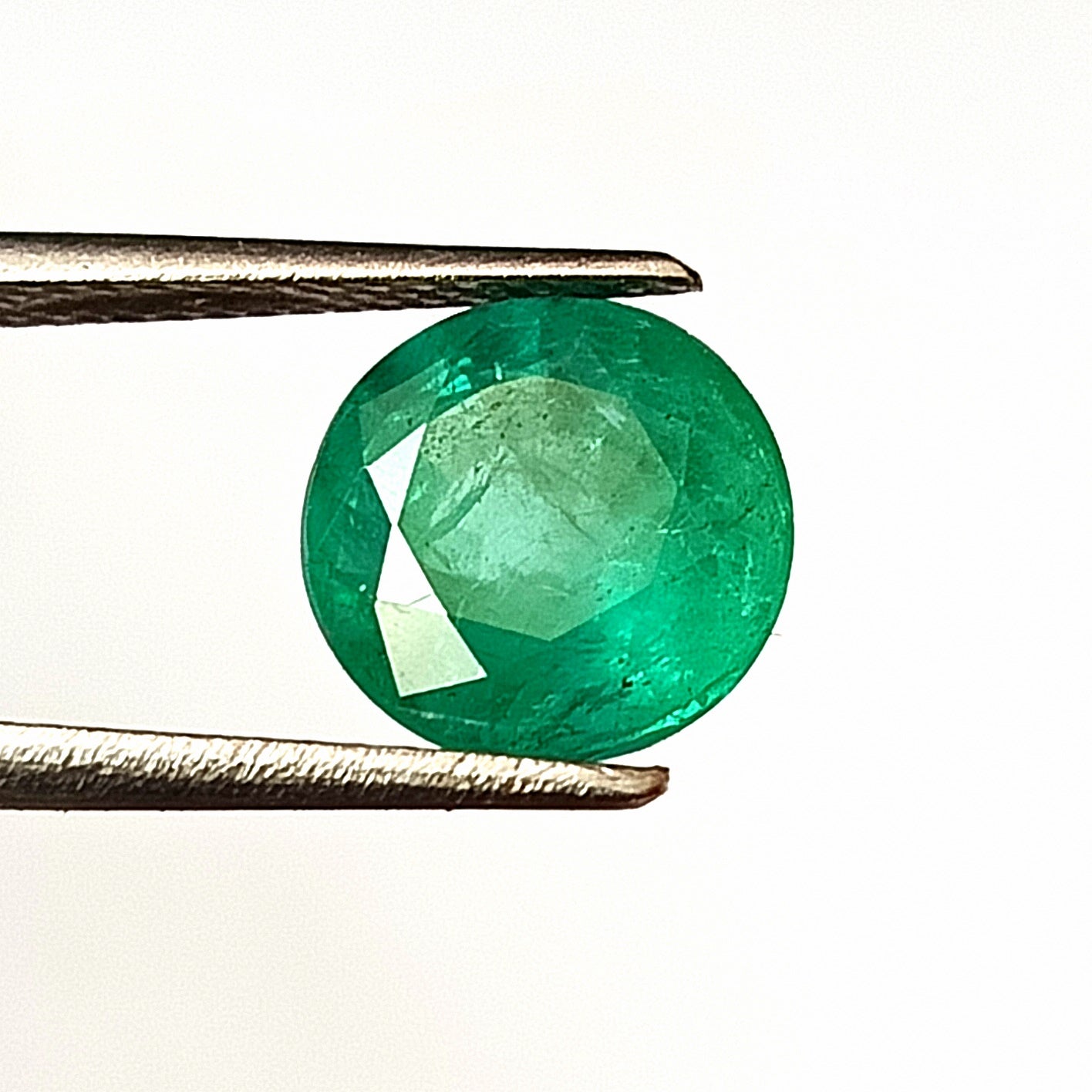 3.05 Carat 9X9X6.6 (WXLXD) Natural Round Cut Zambian Emerald