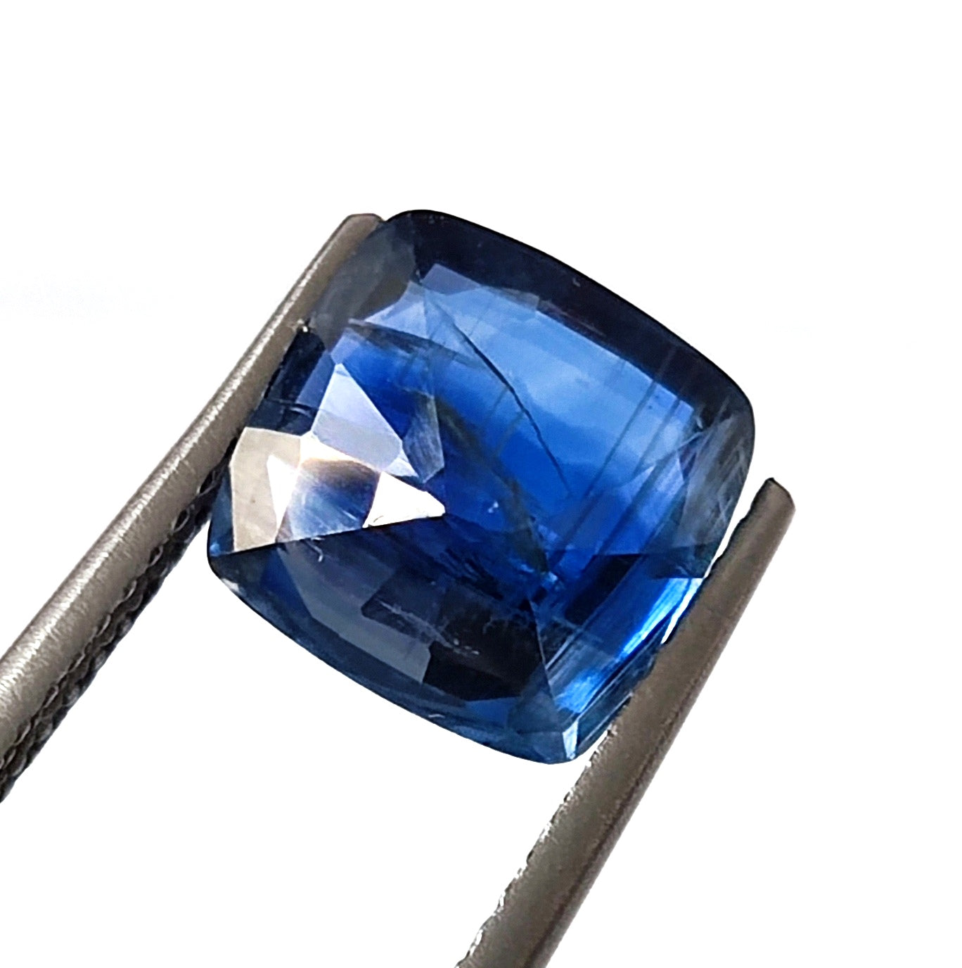 3.45 CARAT 8.2X8.4X5.5 (WXLXB) NATURAL CUSHION CUT KYNITE