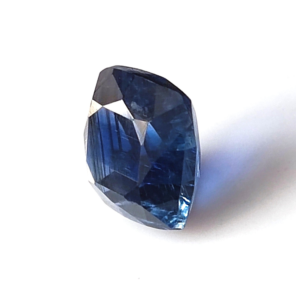 3.45 CARAT 8.2X8.4X5.5 (WXLXB) NATURAL CUSHION CUT KYNITE