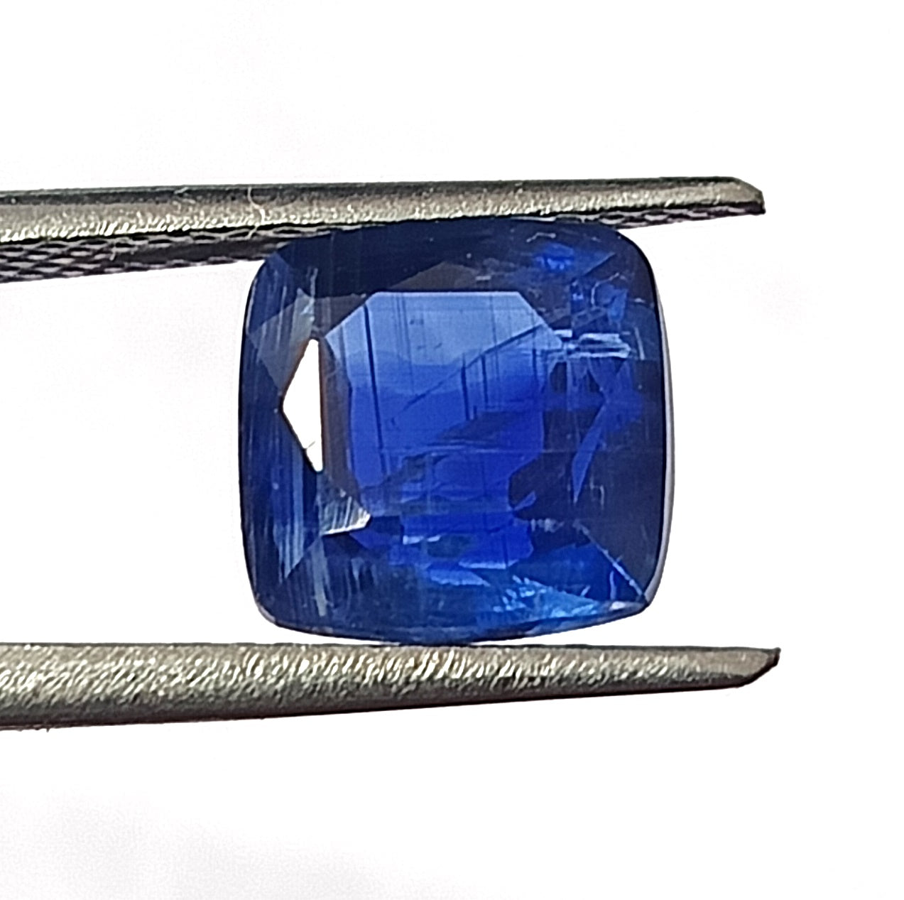 3.45 CARAT 8.2X8.4X5.5 (WXLXB) NATURAL CUSHION CUT KYNITE