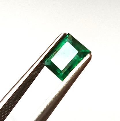 0.70 Carat 4.7X5.7X3.2 (WXLXD) Natural Baguette Cut Zambian Emerald
