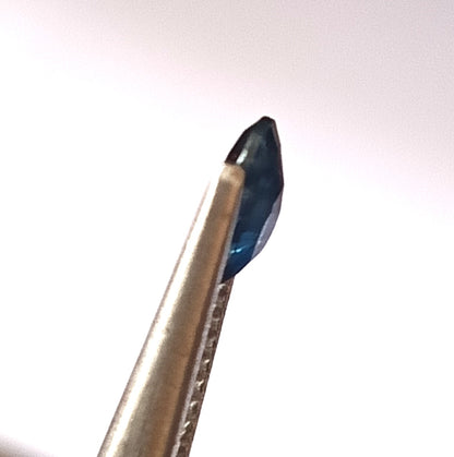 0.90 Carat 5X7X2.6 (WXLXD) Natural Unheated Oval Cut Australian Blue Sapphire