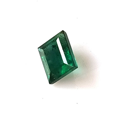 0.70 Carat 4.7X5.7X3.2 (WXLXD) Natural Baguette Cut Zambian Emerald