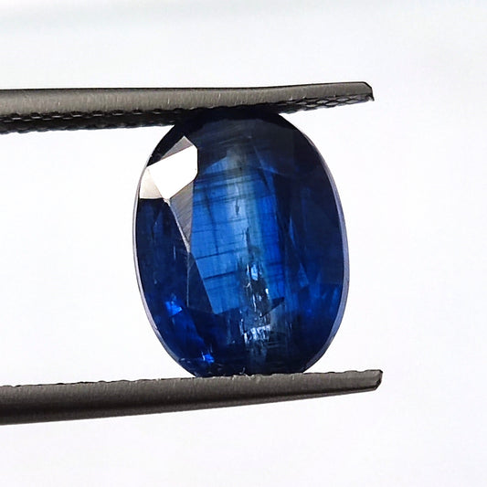 4.65 CARAT 8.5X11.3X5.6 (WXLXB) NATURAL OVAL CUT KYNITE