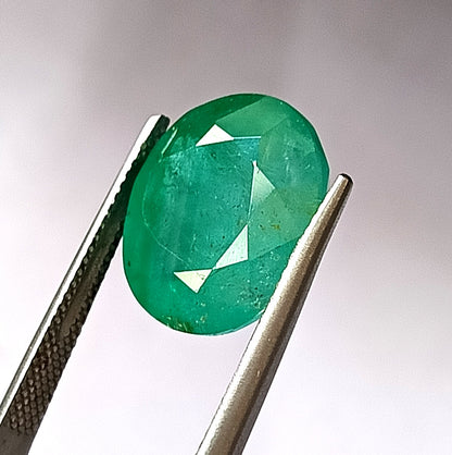 10.0 Carat 13.4X15.4X7.5 (WXLXD) Natural Zambian Oval Shaped Emerald