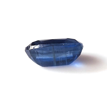 3.75 CARAT 8.1X10.7X4.9(WXLXD) NATURAL OVAL CUT KYNITE GEMSTONE