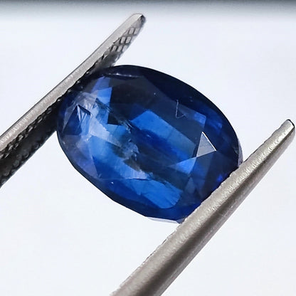 5.50 CARAT 8.6X11.9X6 (WXLXB) NATURAL OVAL CUT KYNITE
