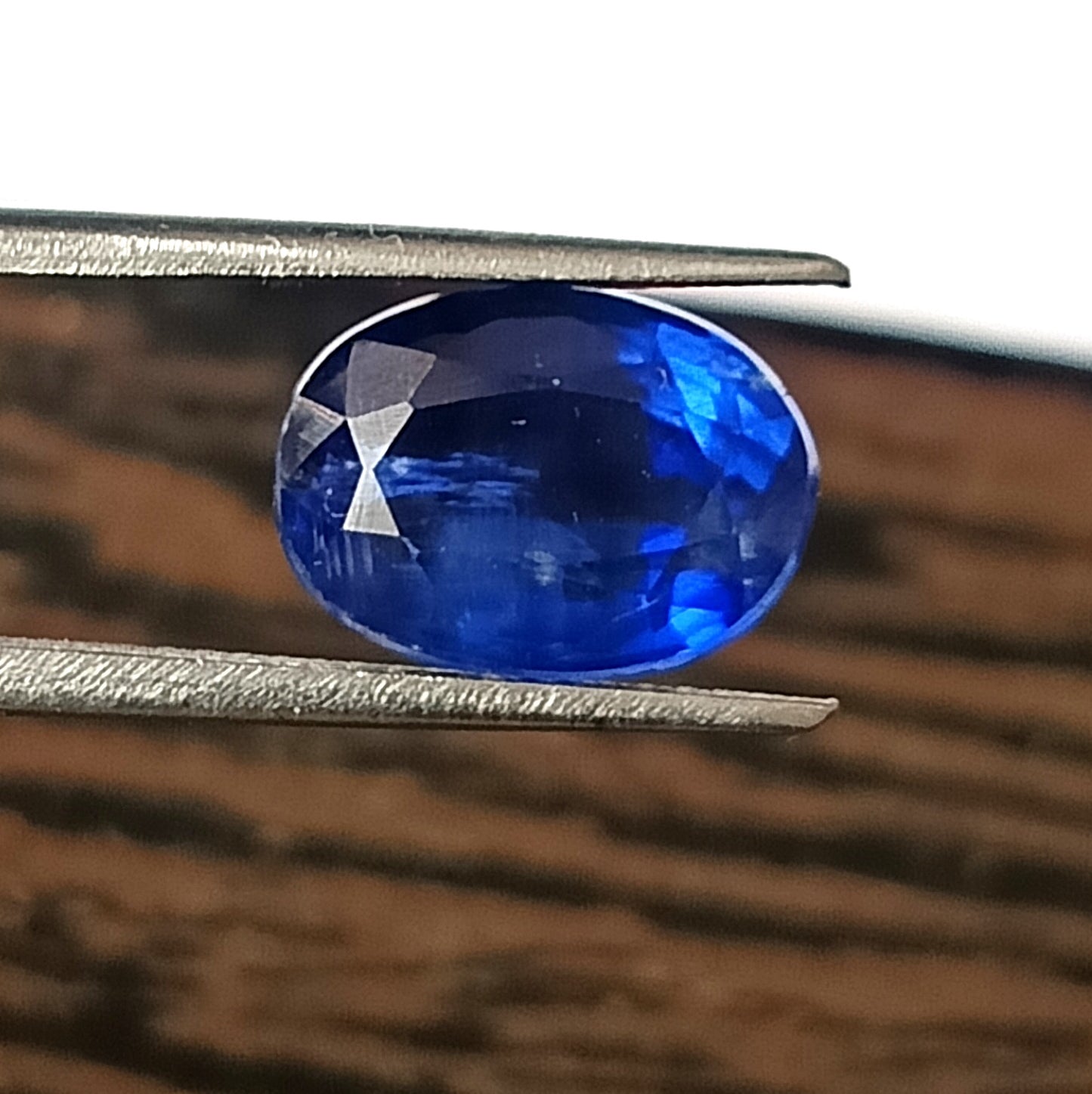 5.50 CARAT 8.6X11.9X6 (WXLXB) NATURAL OVAL CUT KYNITE