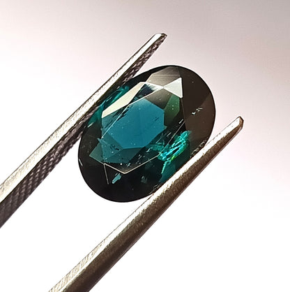 2.95 Carat 8.5X11.5X5 (WXLXD) Natural Oval Cut Indicolite tourmaline