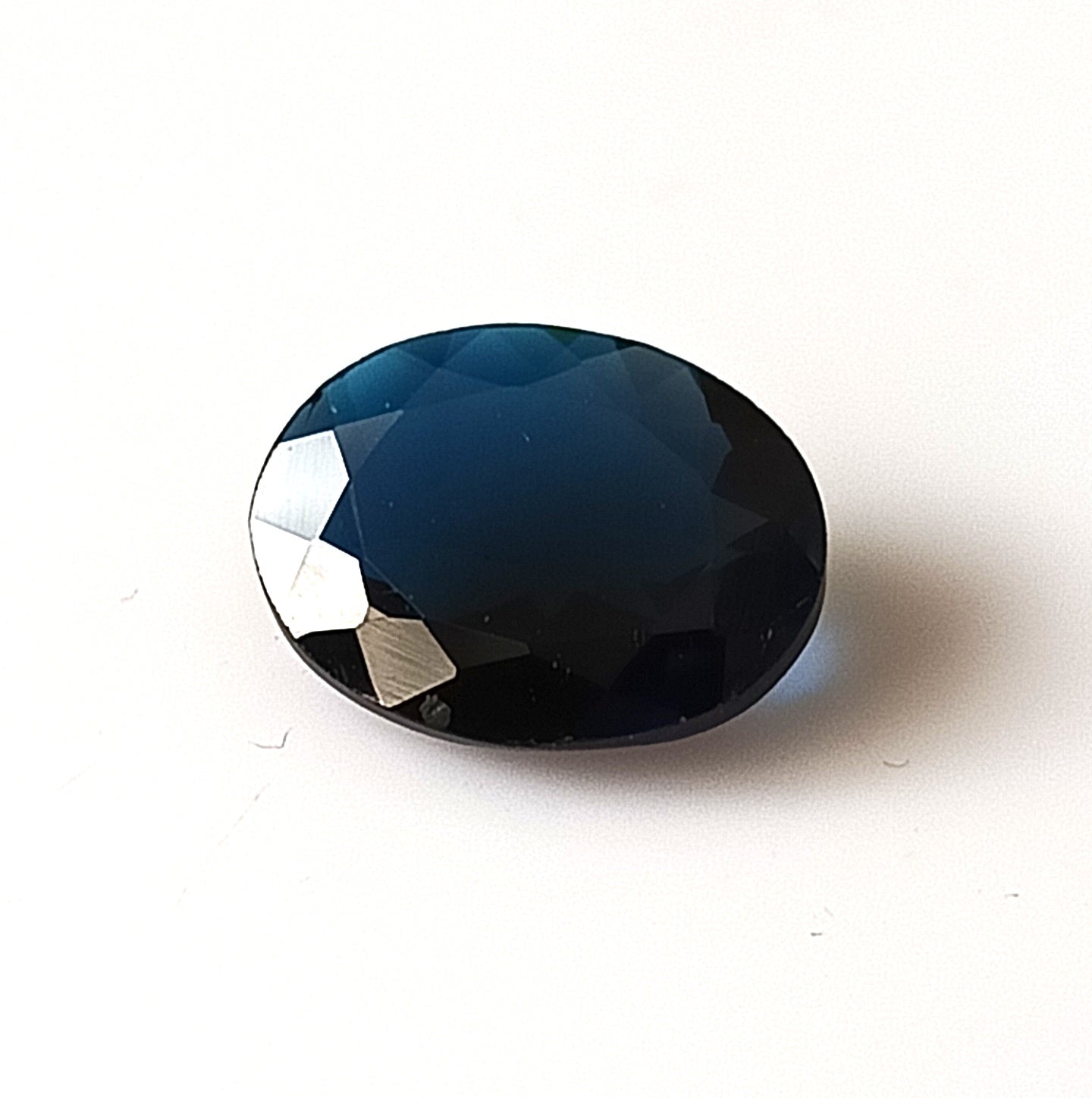 2.35 Carat 8.5X11X3.9 (WXLXD) Natural Oval Cut Indicolite tourmaline