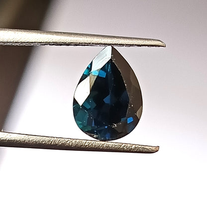 1.95 Carat 7X9.5X5.3 (WXLXD) Natural Pear Cut Indicolite tourmaline