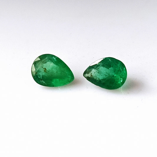 1.15 Carat 2 Pieces 7X5 MM Pear Cut Natural Faceted Zambian Emerald Lot