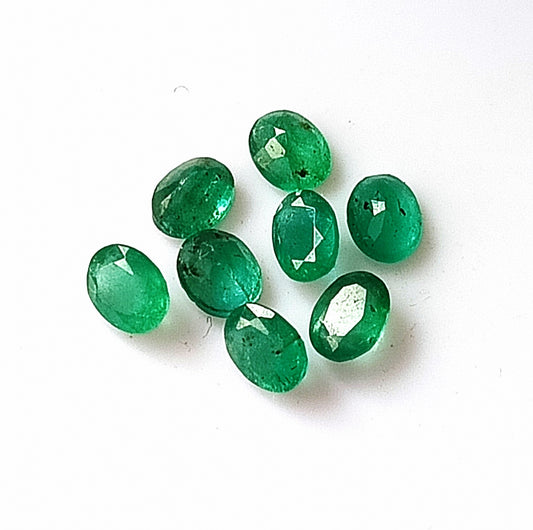 2.80 Carat 8 Pieces 4X5 MM Oval Cut Natural Faceted Zambian Emerald Lot