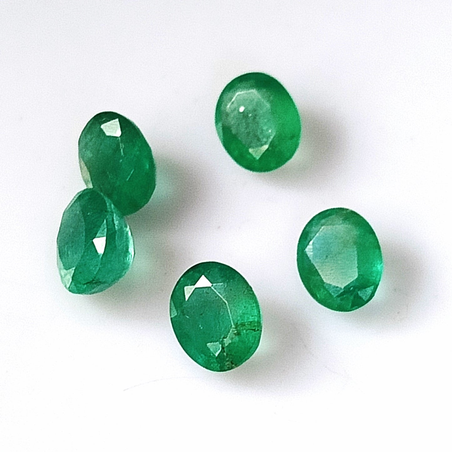 2.80 Carat 5 Pieces 5X6 MM Oval Cut Natural Faceted Zambian Emerald Lot