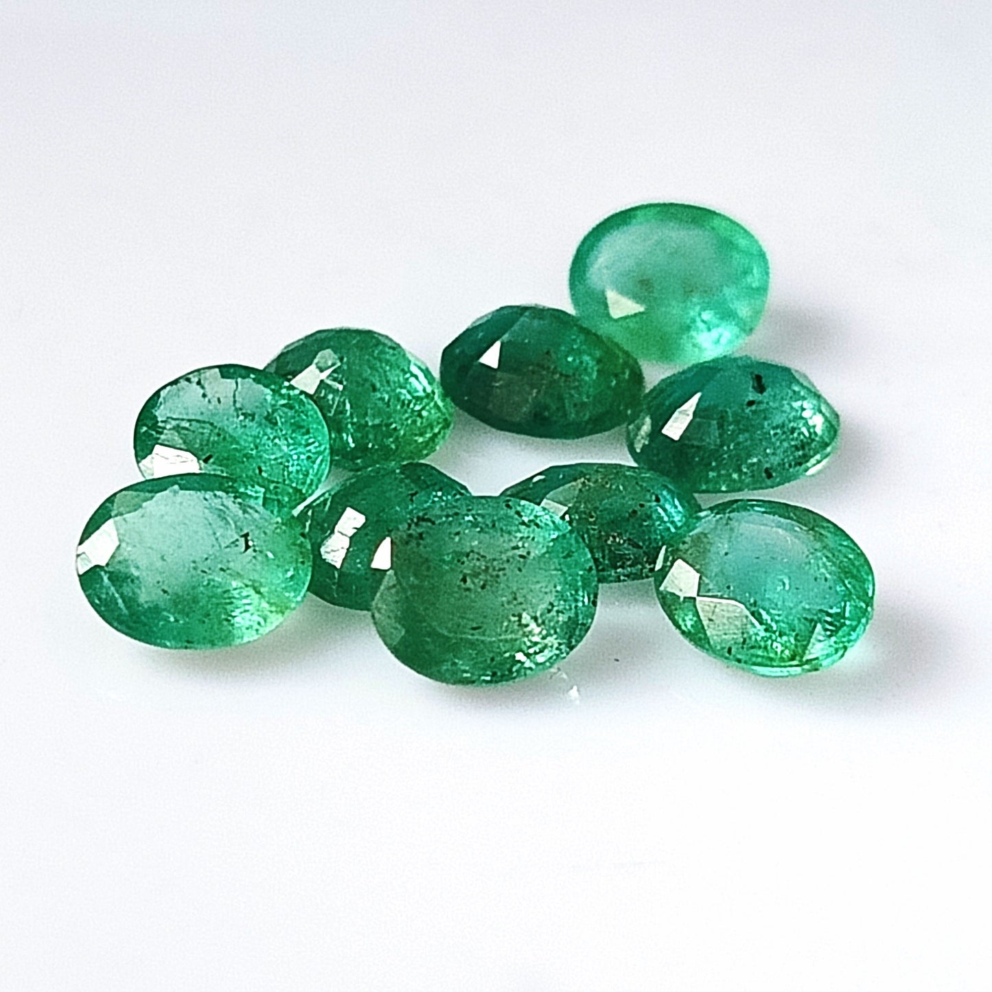 5.60 Carat 10 Pieces 5X6 MM Oval Cut Natural Faceted Zambian Emerald Lot