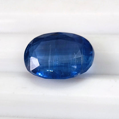 3.45 CARAT 8X10.5X4.7 (WXLXB) NATURAL OVAL CUT KYNITE