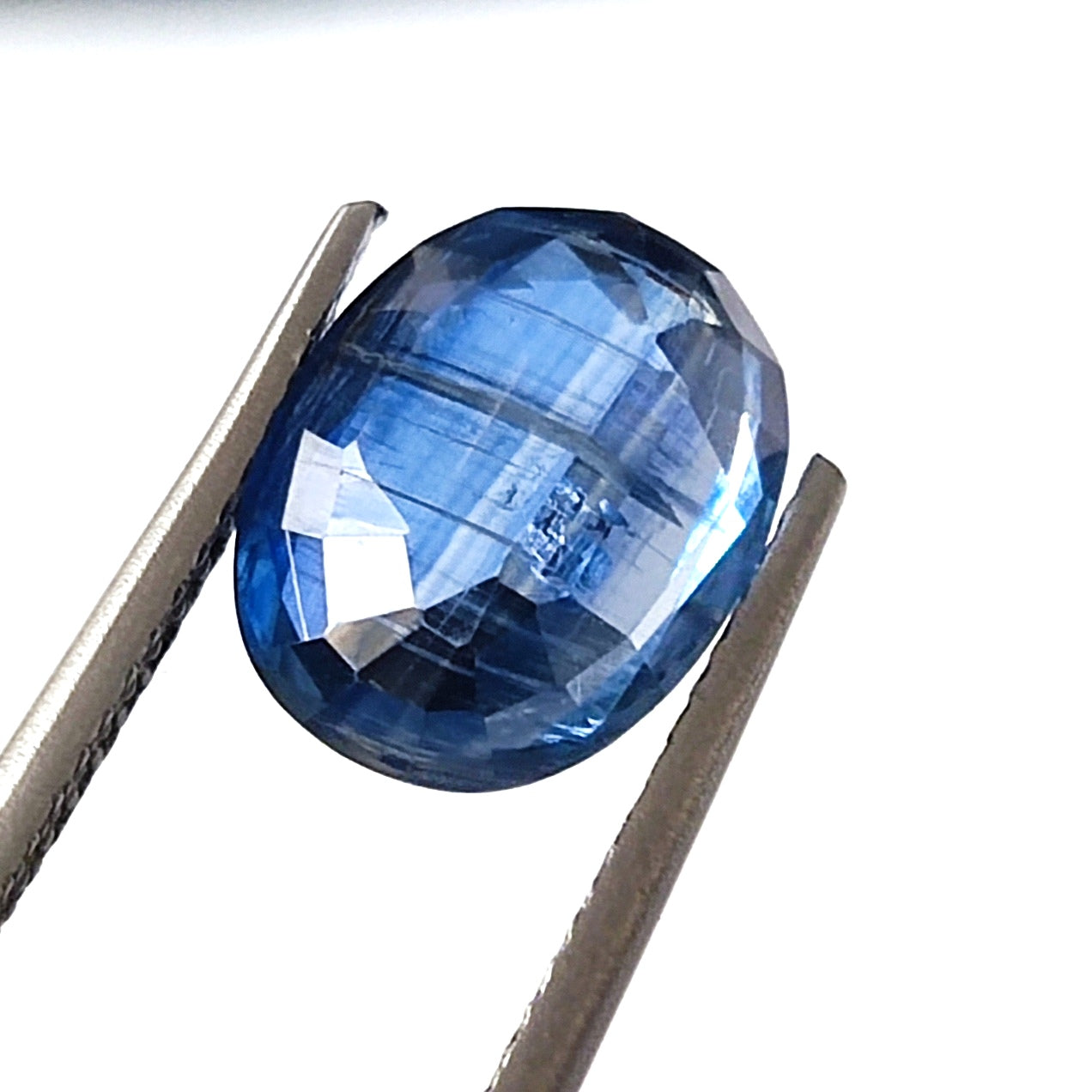 3.45 CARAT 8X10.5X4.7 (WXLXB) NATURAL OVAL CUT KYNITE