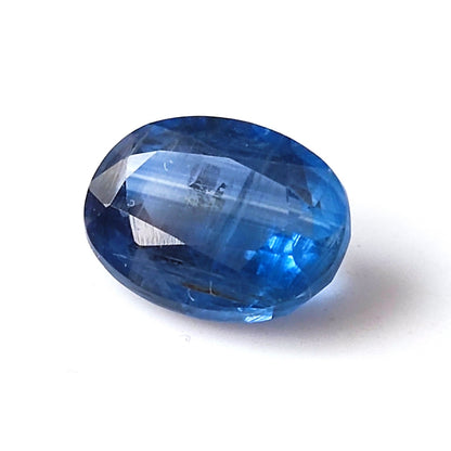 3.45 CARAT 8X10.5X4.7 (WXLXB) NATURAL OVAL CUT KYNITE