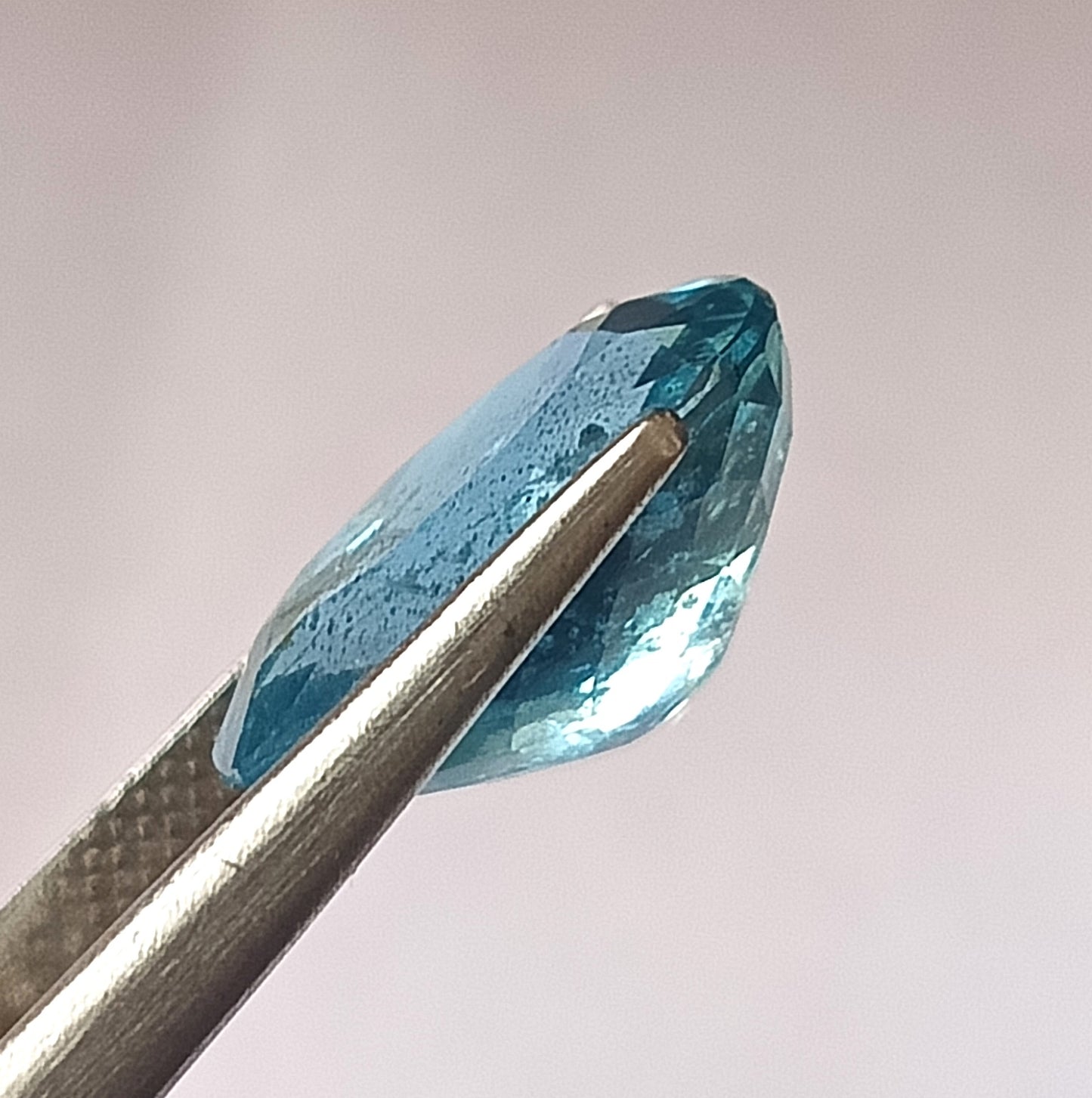 6.55 Carat 10.8X14.8X7.2 (WXLXD) Natural Oval Cut Santa Maria Aquamarine