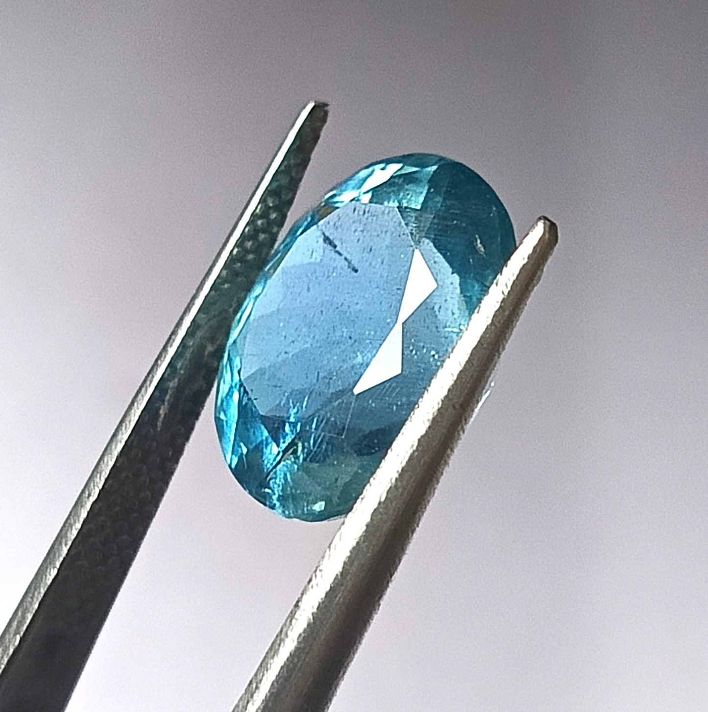 5.95 CARAT 10.8X12.9X7.5(WXLXD) NATURAL AQUAMRINE