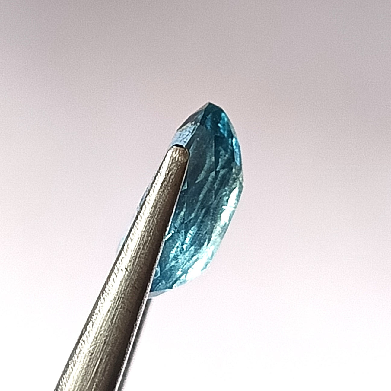 2.60 Carat 7.7X10.5X4.5 (WXLXD) Natural Cushion Cut Santa Maria Aquamarine