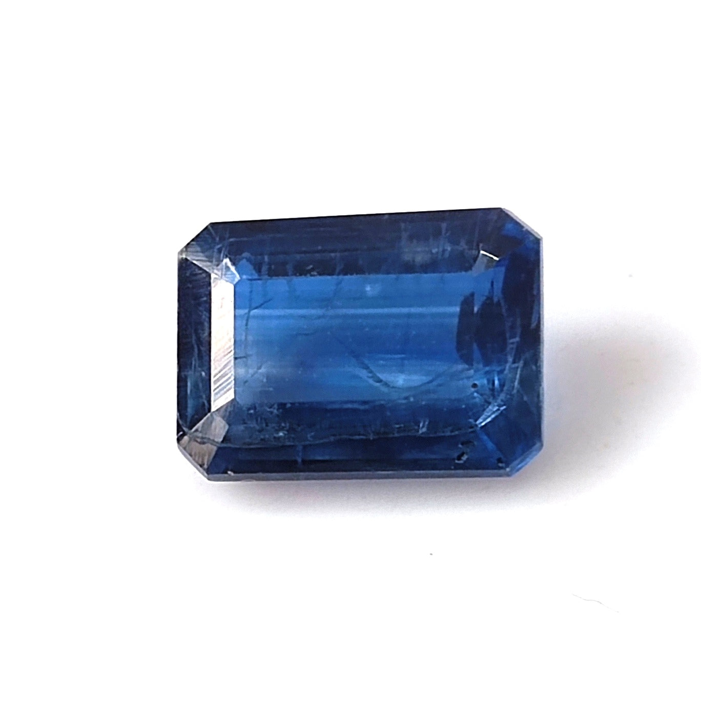 3.85 CARAT 7.8X10.4X4.5 (WXLXD) NATURAL EMERALD CUT  KYNITE  GEMSTONE