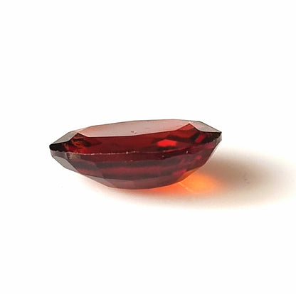 3.80 CARAT 8X12X4.3 (WXLXB) NATURAL OVAL CUT HESSONITE GARNET