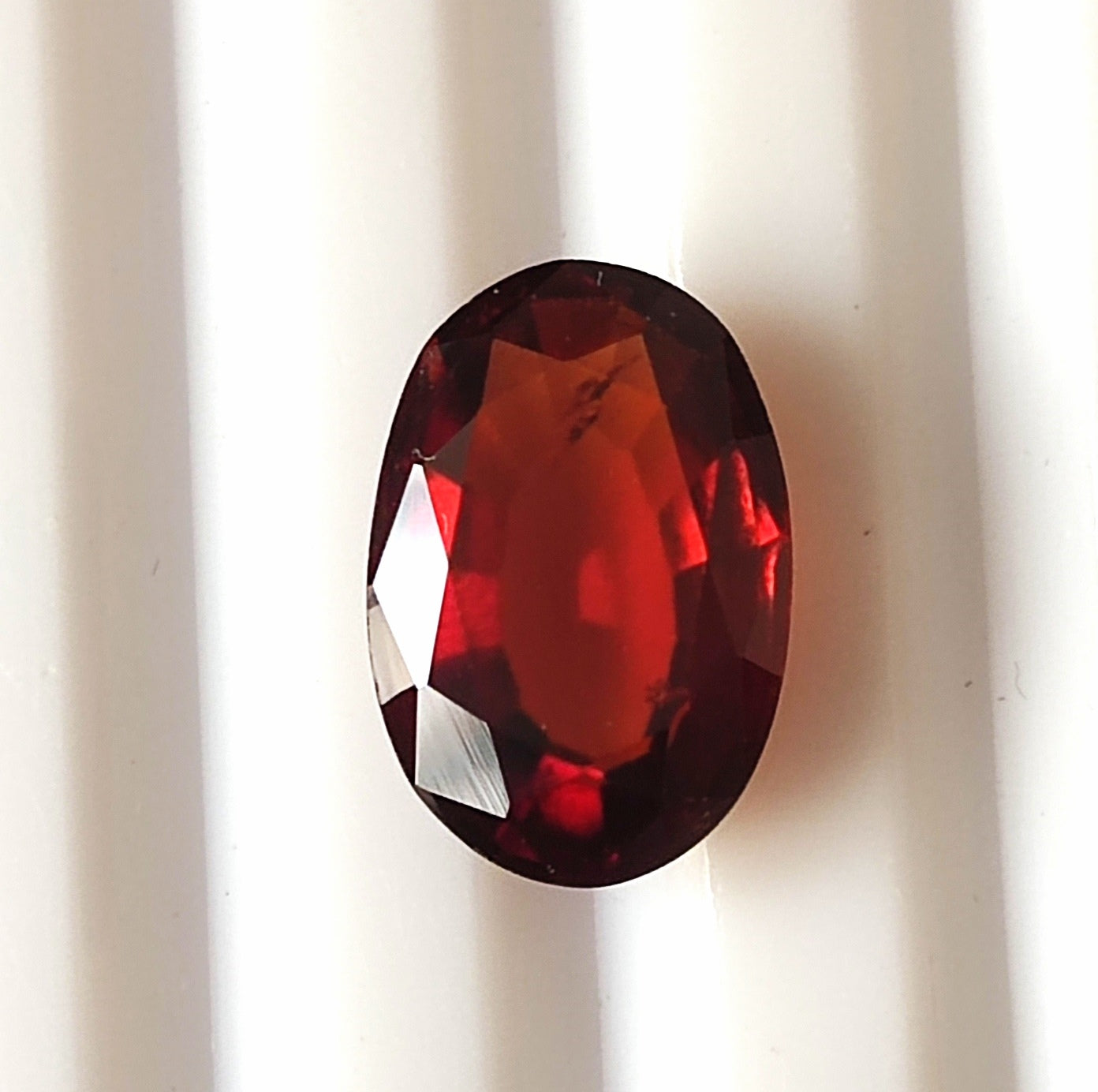 3.80 CARAT 8X12X4.3 (WXLXB) NATURAL OVAL CUT HESSONITE GARNET