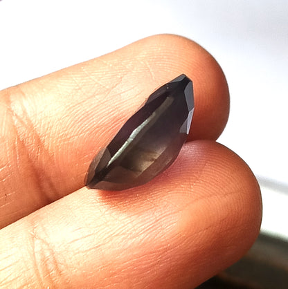 10.0 Carat 14X17X7.1 (WXLXD) Natural Faceted Oval Cut Iolite