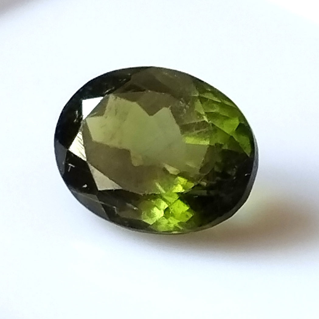 3.20 Carat 8X10X5.5 (WXLXD) Natural Oval Cut Green Tourmaline Gemstone