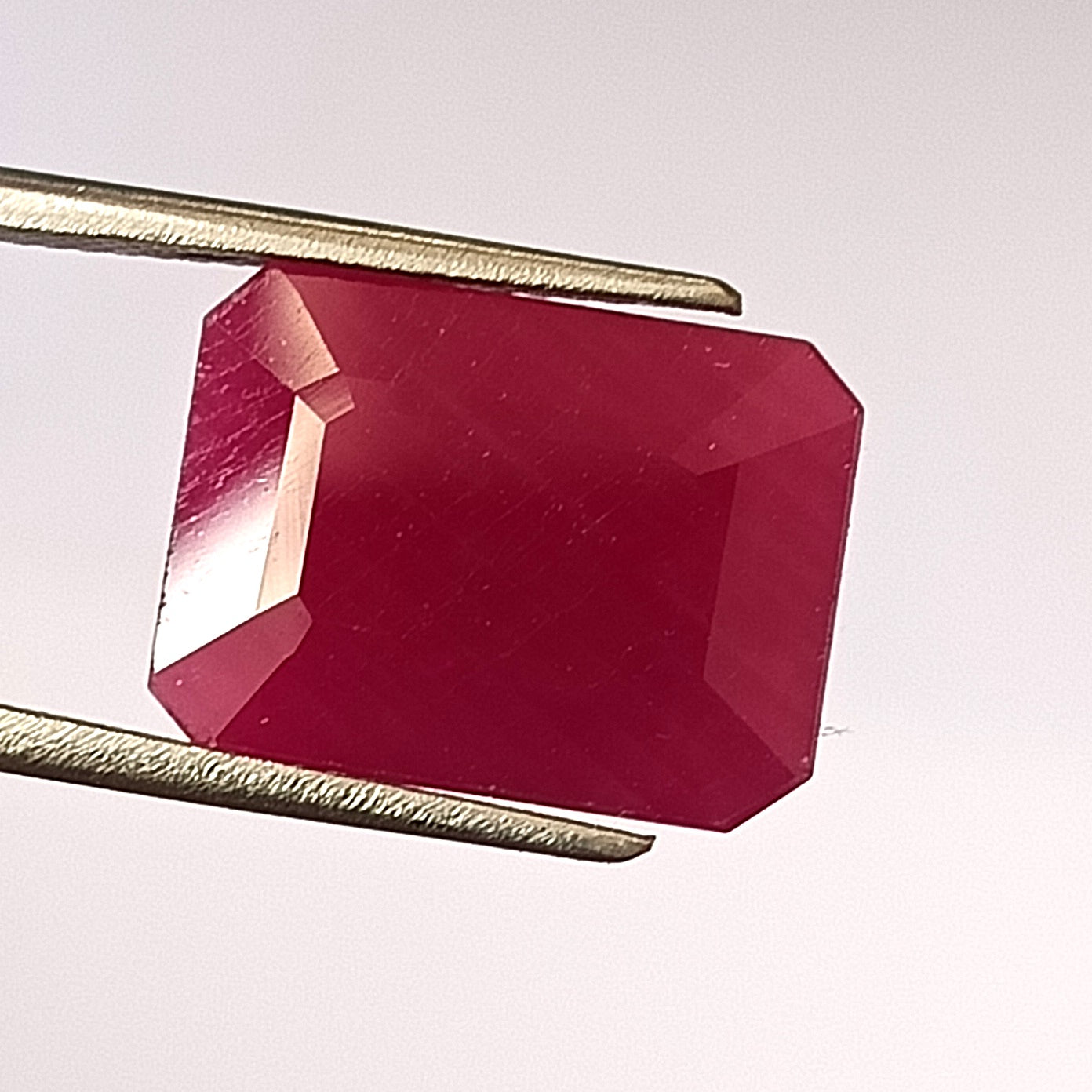 10.20 carat 11X15X4.5 (WXLXD) NATURAL EMERALD CUT MOSAMBIQUE RUBY
