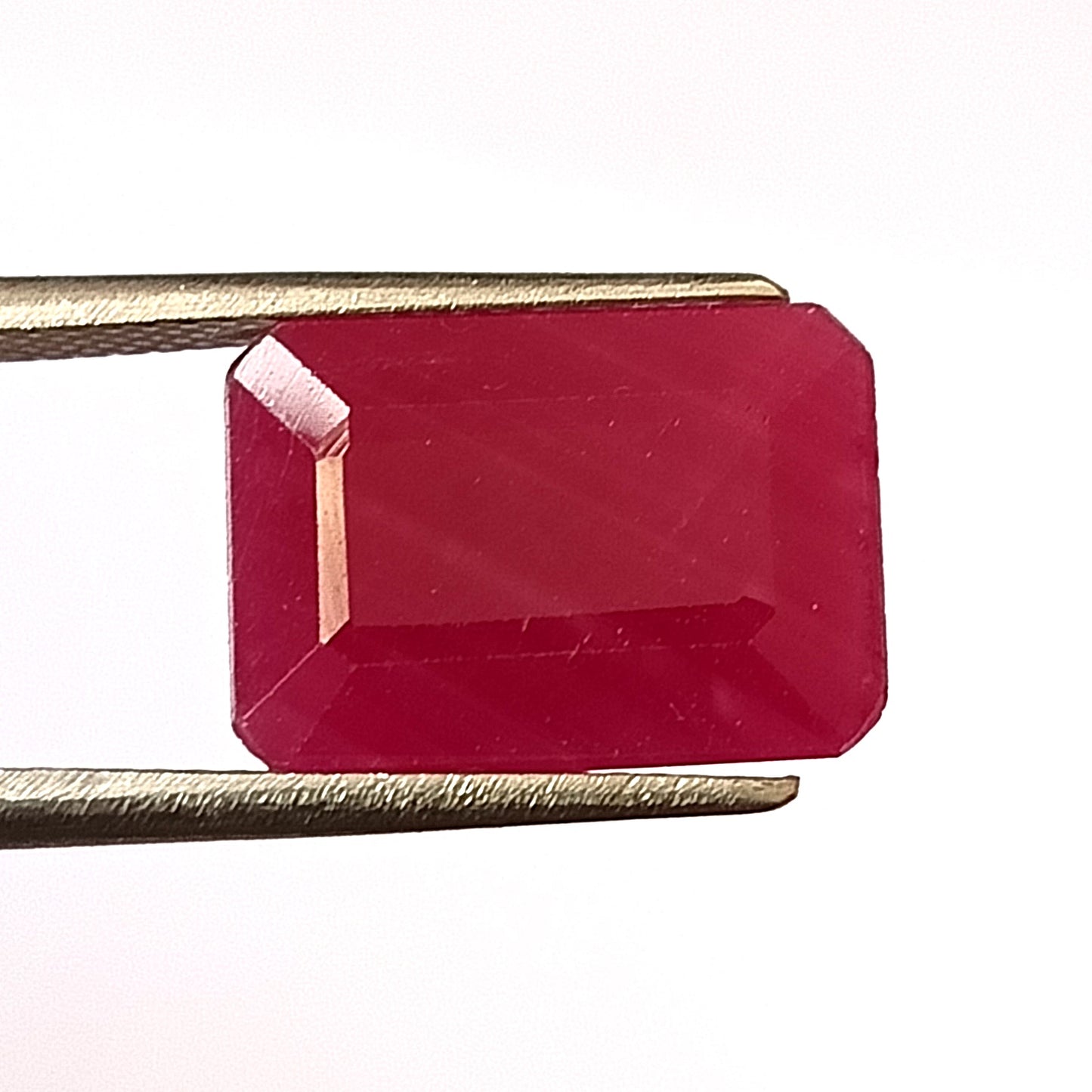 9.80 CARAT 10X14X5.7 (WXLXD) NATURAL EMERALD CUT MOSAMBIQUE RUBY