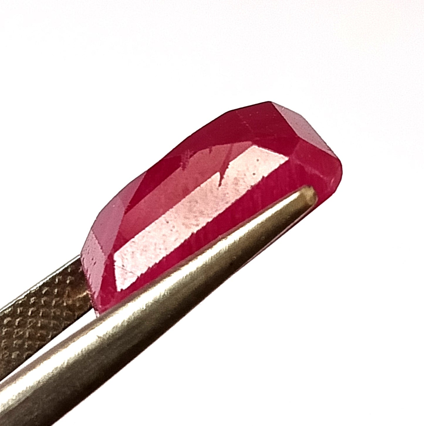 9.80 CARAT 10X14X5.7 (WXLXD) NATURAL EMERALD CUT MOSAMBIQUE RUBY