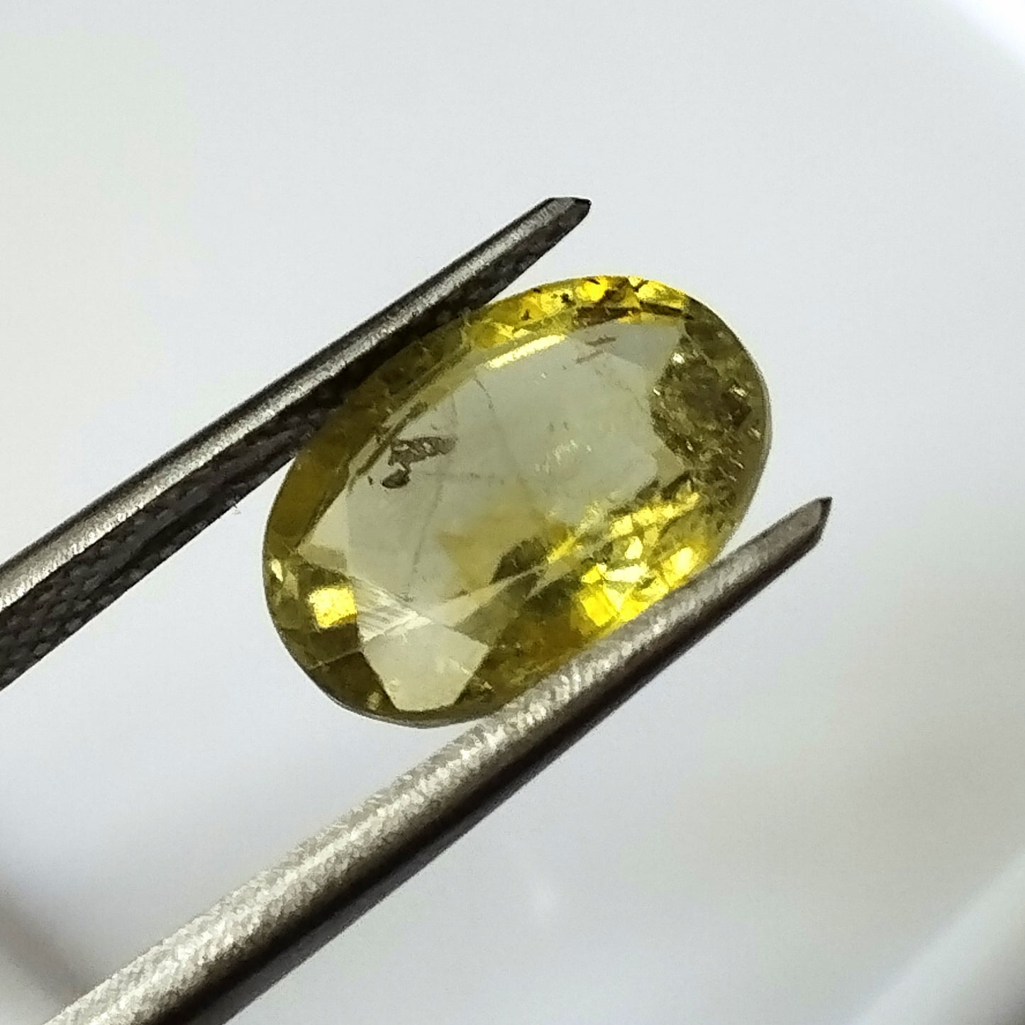 3.75 Carat 8.5X11.3X5.5 (WXLXD) Natural Oval Cut Green Tourmaline Gemstone