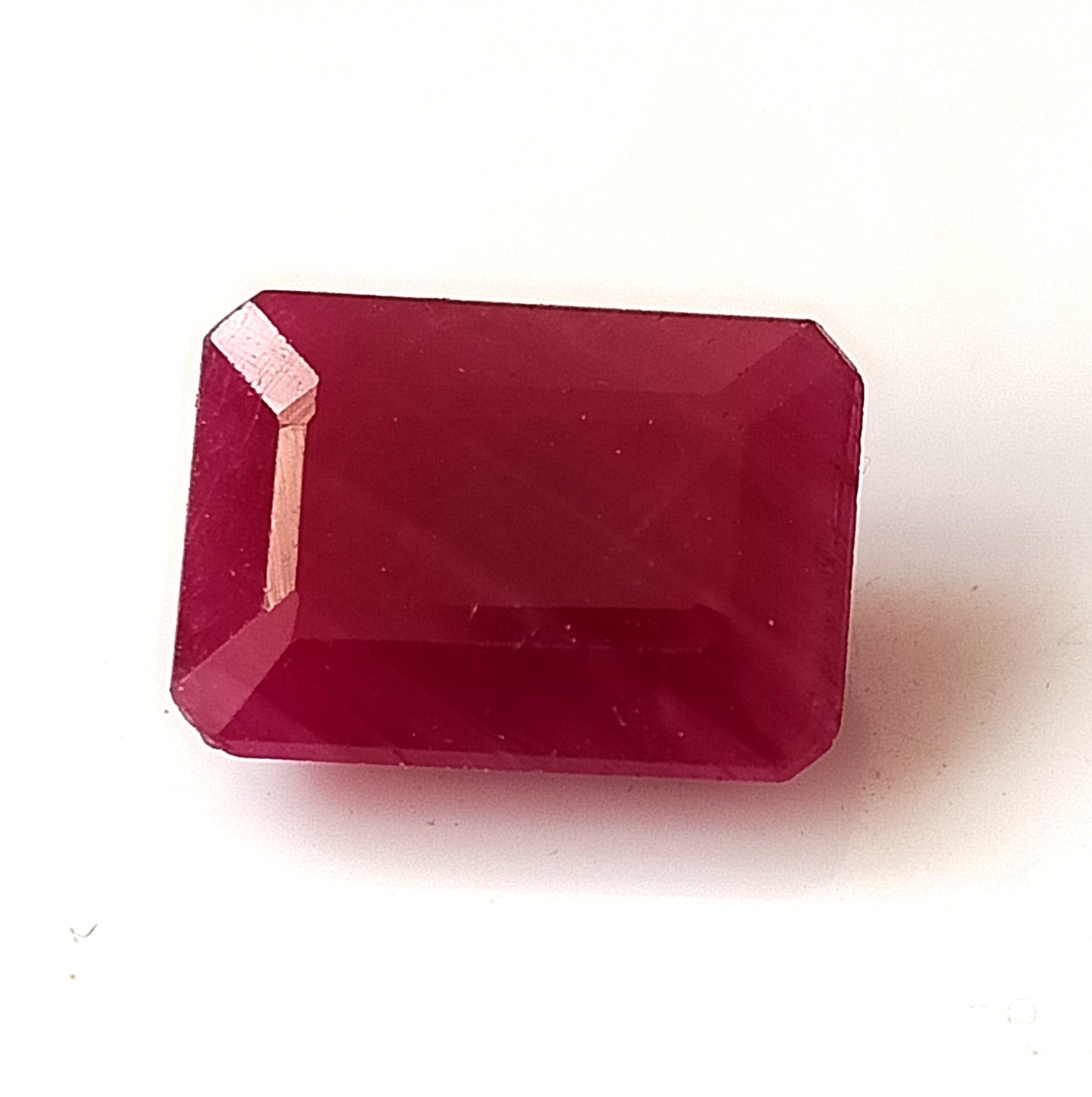 9.80 CARAT 10X14X5.7 (WXLXD) NATURAL EMERALD CUT MOSAMBIQUE RUBY