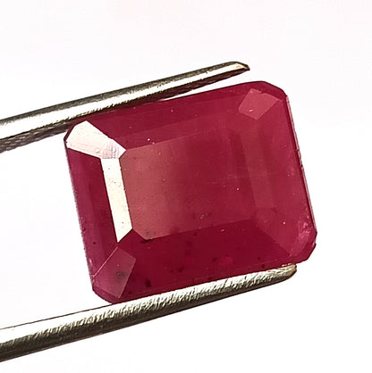7.20 CARAT 10X12X4.7 (WXLXD)  NATURAL EMERALD CUT MOSAMBIQUE RUBY