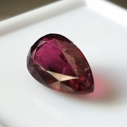 4.50 Carat 7.9X13.5X6 (WXLXD) Natural Pear Cut Rubellite Tourmaline Gemstone